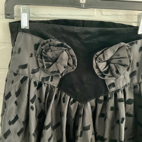 Vintage 80s A-Line Skirt Fairy Flowy Dark Romantic Goth Black Burnout Velvet M - Picture 3 of 6